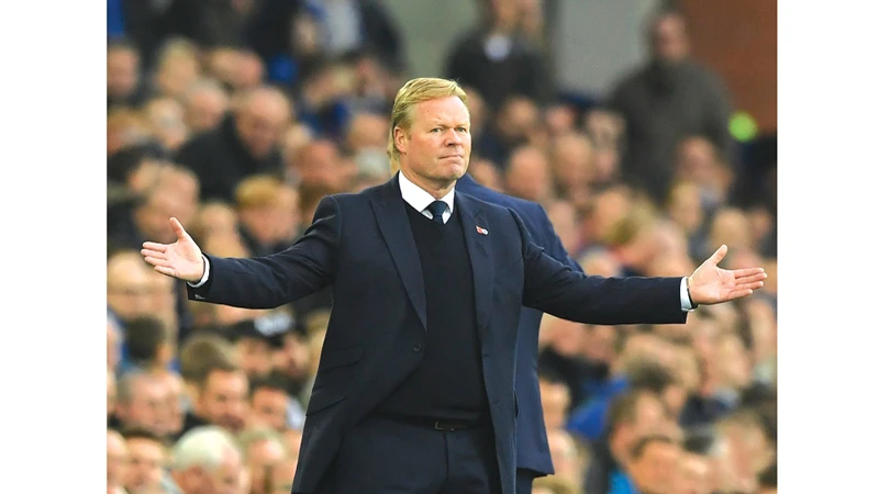 HLV Ronald Koeman quyết thay máu toàn bộ đội hình chính ở mùa tới.