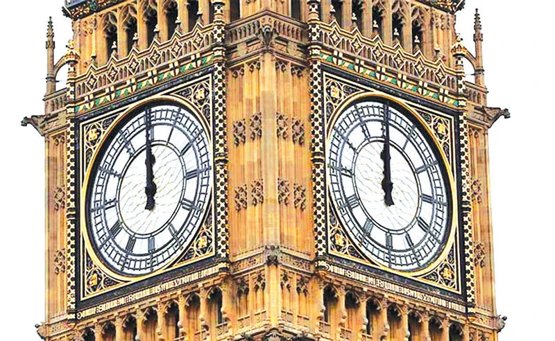 Big Ben lại ngân vang