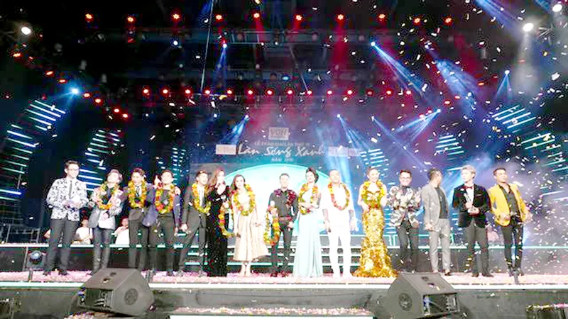 Bình chọn Làn sóng xanh 2017:   Các gương mặt trẻ cạnh tranh quyết liệt ảnh 1