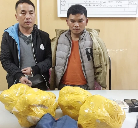 Phá vụ vận chuyển 20kg thuốc phiện, 3.000 viên ma túy ảnh 1 Phá vụ vận chuyển 20kg thuốc phiện, 3.000 viên ma túy ảnh 1