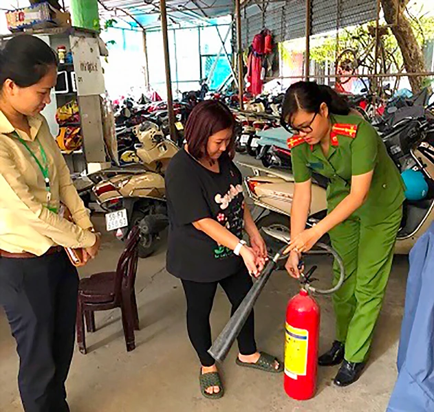 Cảnh giác cháy nổ mùa lễ hội ảnh 1 Cảnh giác cháy nổ mùa lễ hội ảnh 1