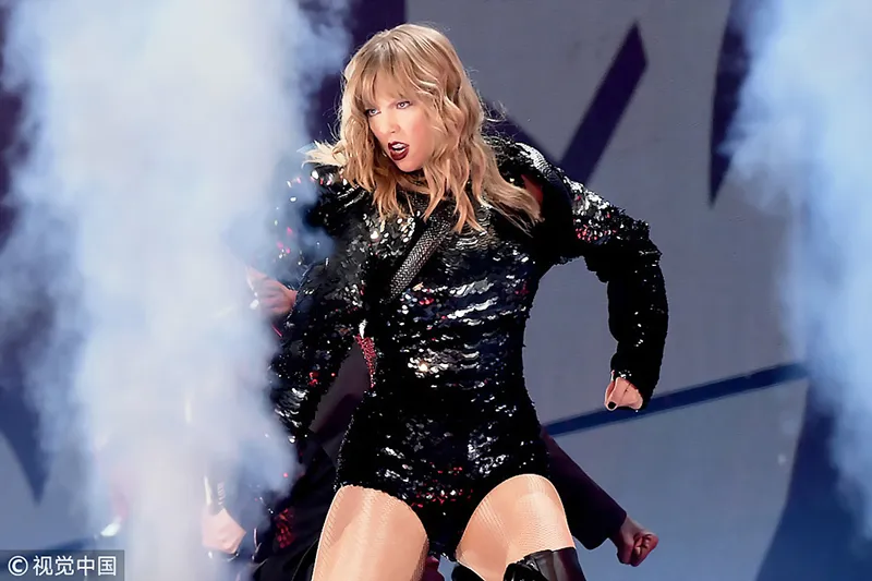 Taylor Swift lưu diễn quảng bá album Reputation
