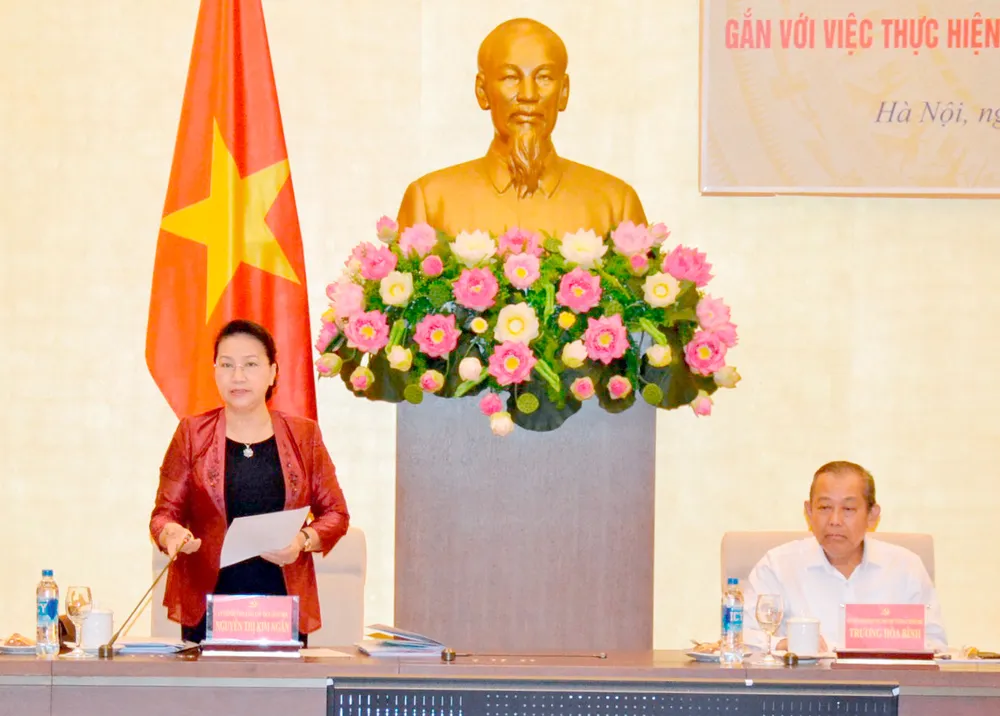 Đoàn kiểm tra của Bộ Chính trị làm việc với Đảng đoàn Quốc hội ảnh 1 Đoàn kiểm tra của Bộ Chính trị làm việc với Đảng đoàn Quốc hội ảnh 1