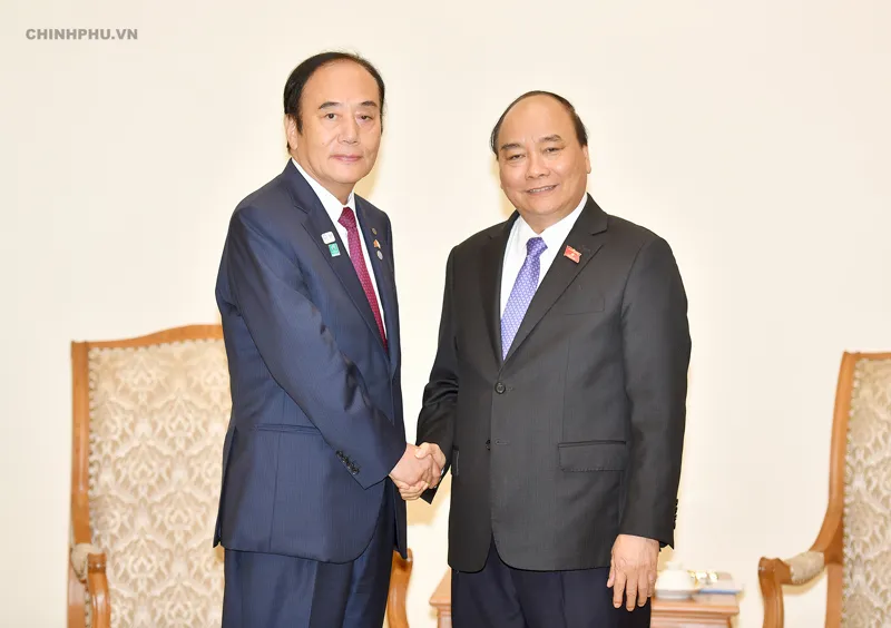 Thủ tướng Nguyễn Xuân Phúc tiếp ông Kiyoshi Ueda, Thống đốc tỉnh Saitama (Nhật Bản). Ảnh: VGP