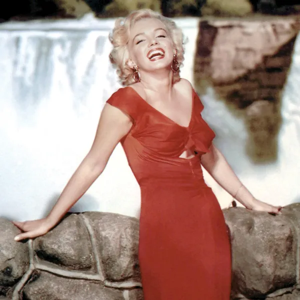 Quả cầu vàng của Marilyn Monroe lập kỷ lục đấu giá