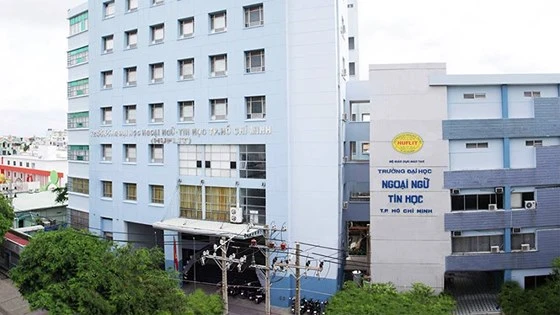 Trường ĐH Ngoại ngữ Tin học tại Quận 10, TPHCM