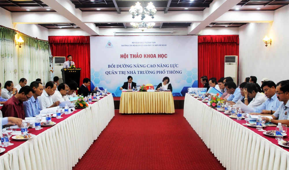 Toàn cảnh Hội thảo khoa học bồi dưỡng nâng cao năng lực quản trị nhà trường phổ thông