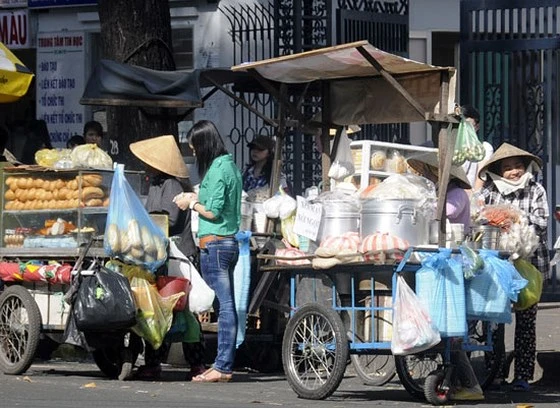 Chung tay đảm bảo an toàn thực phẩm đường phố