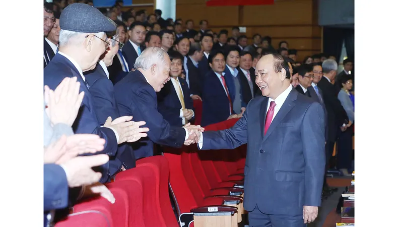 Thủ tướng Nguyễn Xuân Phúc và các đại biểu tham dự hội nghị Ảnh: TTXVN