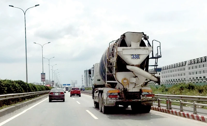 Cơ quan chức năng sẽ tăng cường thanh tra, kiểm tra việc chấp hành an toàn giao thông trong dịp Tết Nguyên đán Ảnh: Huy Anh