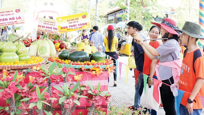 Khai mạc Lễ hội trái cây Nam bộ