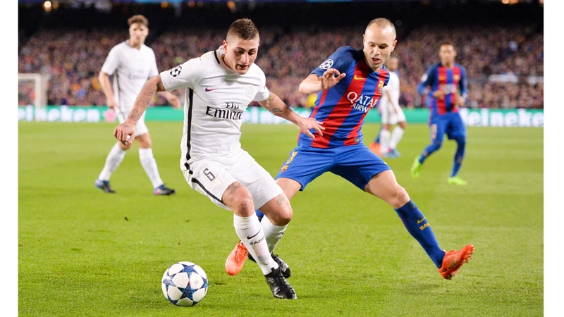 Kế hoạch mua Verratti (trái) của Barca rất khó khăn vì vấn đề tài chính.