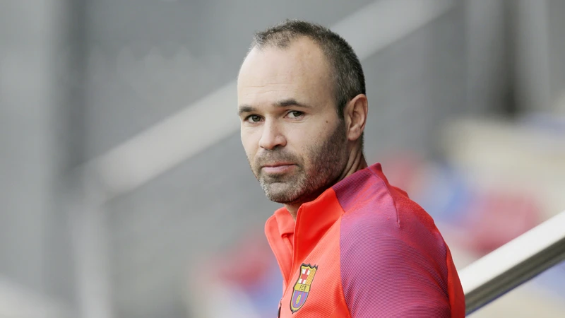 Sau 15 mùa giải, Iniesta không còn nhiều giá trị với Barca.