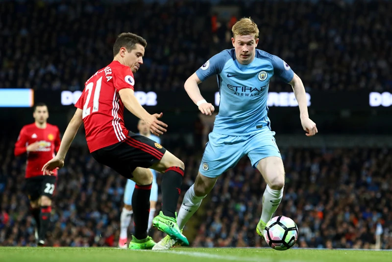 Kevin de Bruyne (phải) đang được kỳ vọng sẽ tỏa sáng tại Man.City mùa tới.