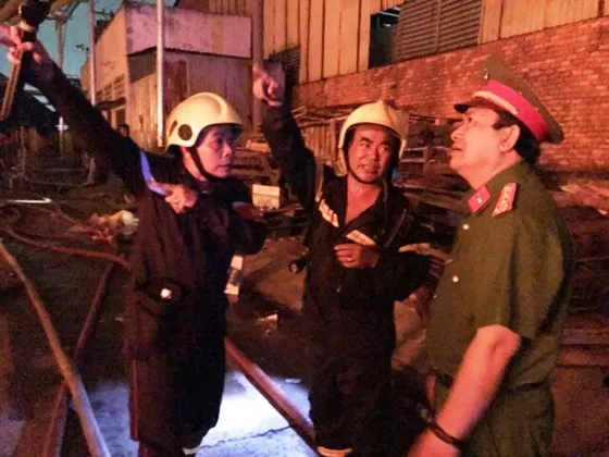 Cháy lớn ở Công ty Dệt may Thành Công, quận Tân Phú ảnh 4