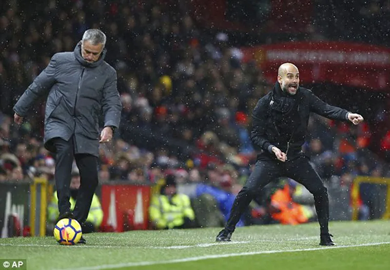 Man “xanh” khuất phục Man “đỏ” ngay tại Old Trafford ảnh 1 Man “xanh” khuất phục Man “đỏ” ngay tại Old Trafford ảnh 1