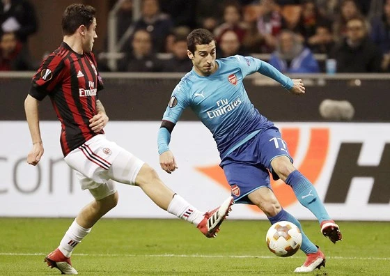 AC Milan khó lòng vượt qua Arsenal để vào vòng tứ kết