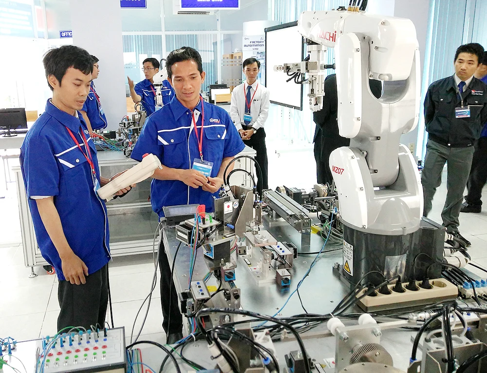 Xưởng thực hành robot tại Khu Công nghệ cao TPHCM