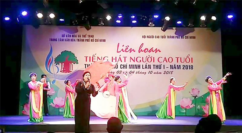 Liên hoan Tiếng hát người cao tuổi