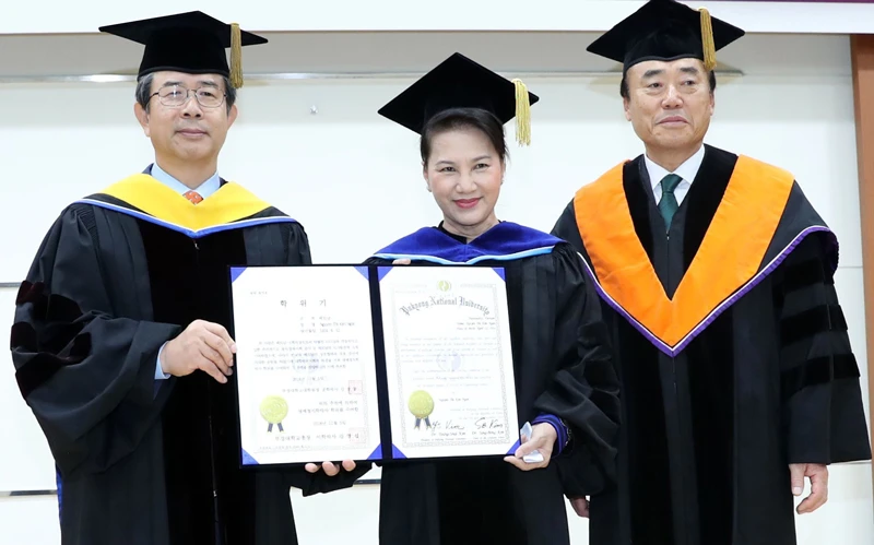Chủ tịch Quốc hội Nguyễn Thị Kim Ngân thăm Hàn Quốc: Đưa mối quan hệ song phương lên tầm cao mới ảnh 1 Chủ tịch Quốc hội Nguyễn Thị Kim Ngân thăm Hàn Quốc: Đưa mối quan hệ song phương lên tầm cao mới ảnh 1