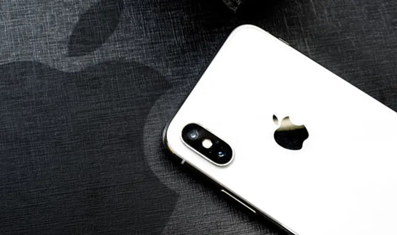 Apple hạ triển vọng doanh thu