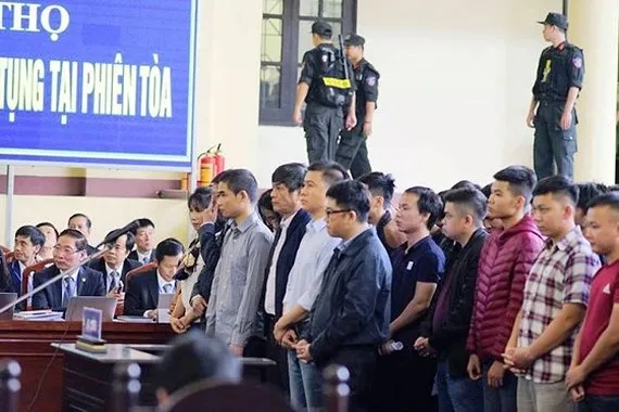 Xét xử phúc thẩm vụ án đánh bạc ngàn tỷ đồng qua mạng: Xin hưởng án treo vì là… lao động chính