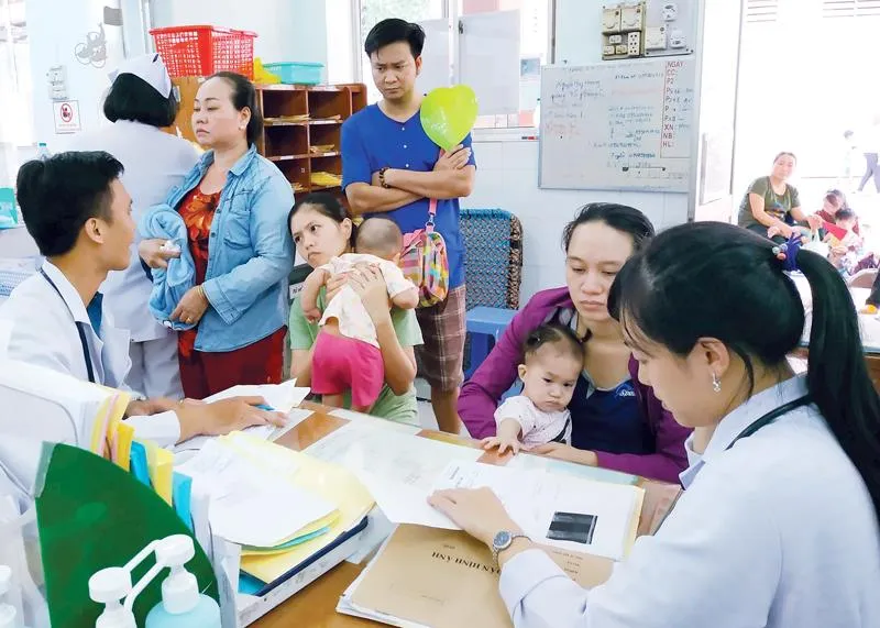 Dồn dập nhập viện vì thời tiết bất thường ảnh 1 Dồn dập nhập viện vì thời tiết bất thường ảnh 1