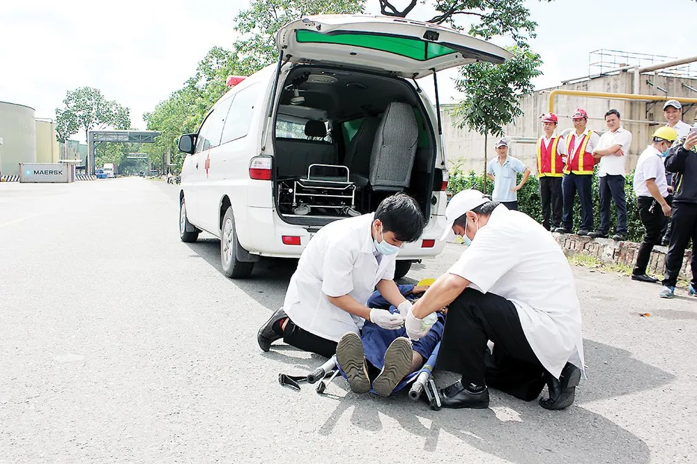 Gần 200 nhân viên Cty Vedan Việt Nam tham gia “Buổi diễn tập phòng cháy chữa cháy và cứu nạn cứu hộ” ảnh 6 Gần 200 nhân viên Cty Vedan Việt Nam tham gia “Buổi diễn tập phòng cháy chữa cháy và cứu nạn cứu hộ” ảnh 6