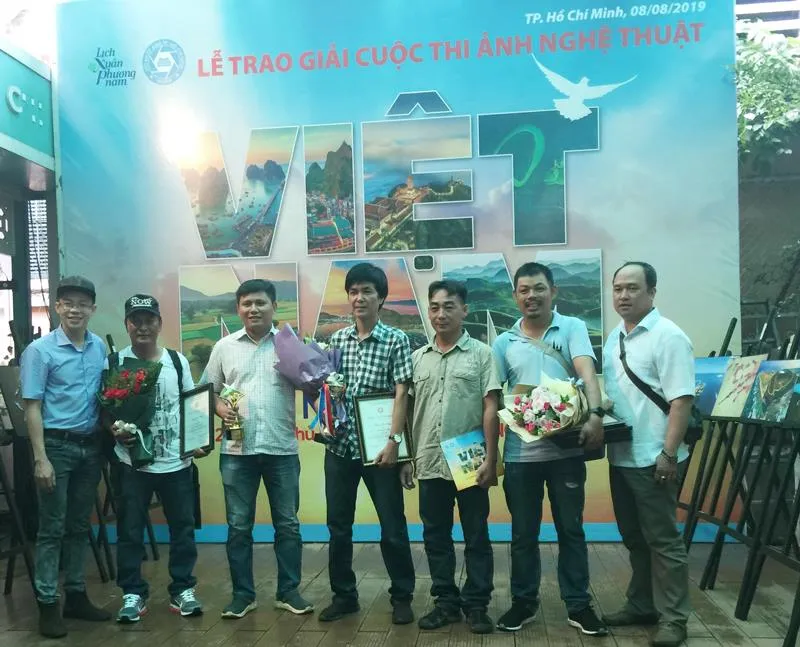 Trao giải cuộc thi ảnh nghệ thuật “Việt Nam nhìn từ trên cao” năm 2019: Tự hào biên cương Việt Nam ảnh 3