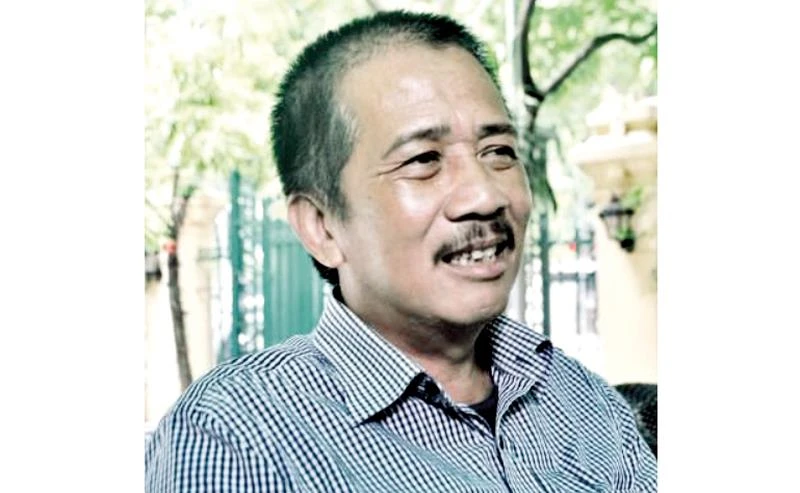 Tiến sĩ Bùi Trinh