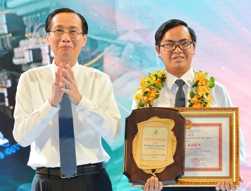 Giải thưởng Tôn Đức Thắng lần thứ 19: Tôn vinh 10 kỹ sư, công nhân cần mẫn sáng tạo ảnh 1 Giải thưởng Tôn Đức Thắng lần thứ 19: Tôn vinh 10 kỹ sư, công nhân cần mẫn sáng tạo ảnh 1