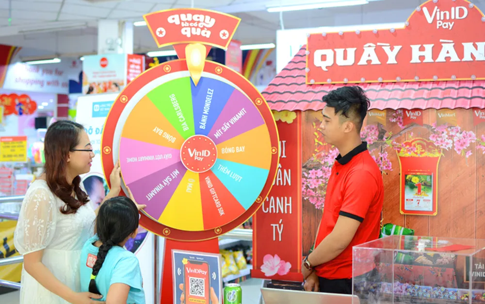 Nô nức mua hàng VinMart, săn lì xì của VinID Pay ảnh 2
