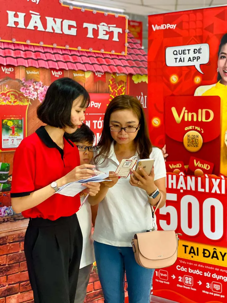 Nô nức mua hàng VinMart, săn lì xì của VinID Pay ảnh 4