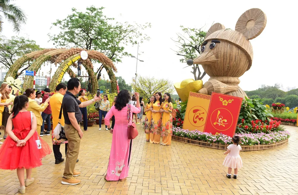 “Rước lộc đồng hoa” - mong an vui sung túc đầu năm mới ảnh 1