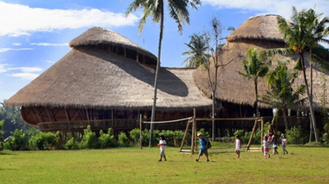 Khuôn viên trường học xanh ở Bali, Indonesia