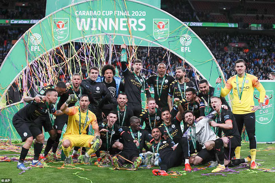 Manchester City lần thứ ba liên tiếp lên ngôi vô địch Carabao Cup. Ảnh: AP