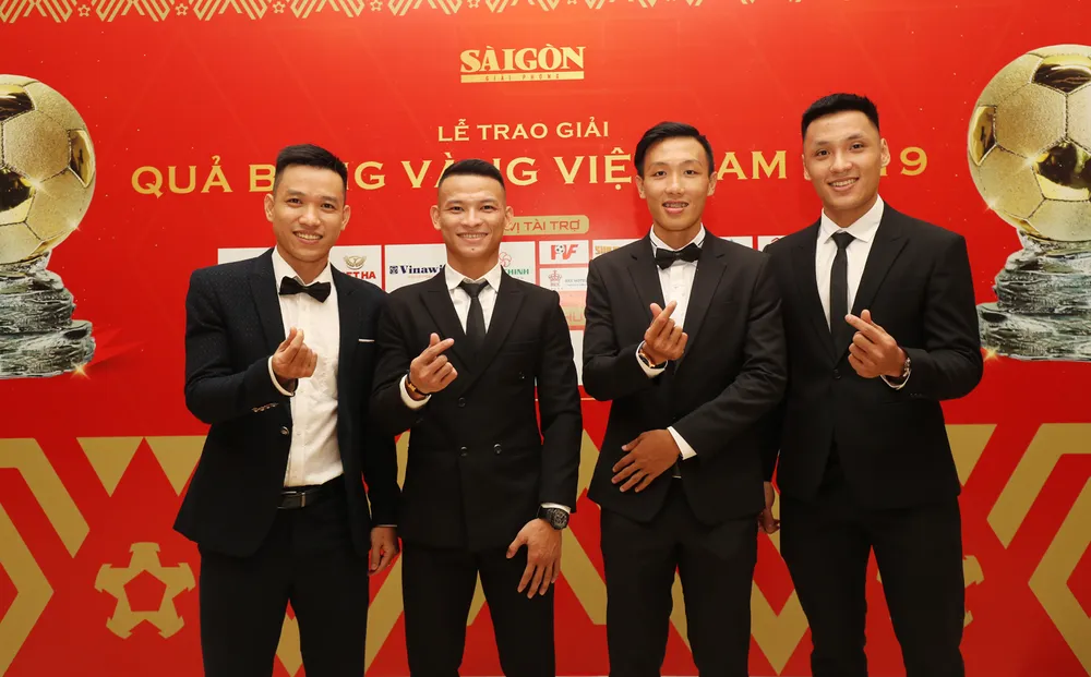Đỗ Hùng Dũng, Huỳnh Như, Trần Văn Vũ đoạt Quả bóng Vàng Việt Nam 2019 ảnh 27