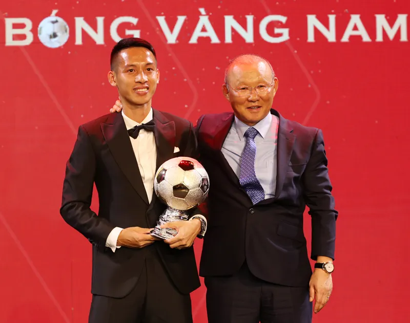 Đỗ Hùng Dũng, Huỳnh Như, Trần Văn Vũ đoạt Quả bóng Vàng Việt Nam 2019 ảnh 4
