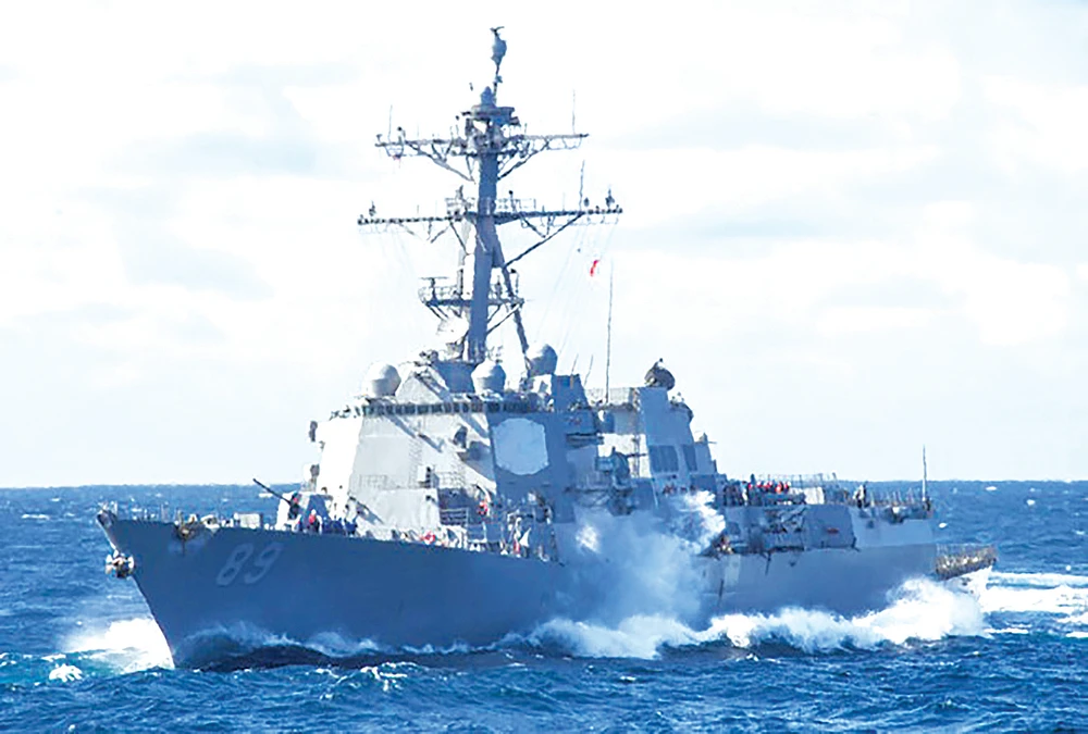 Tàu USS Mustin (DDG 89) của Mỹ 