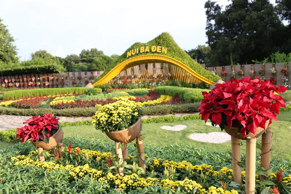 Trung thu đáng nhớ trên nóc nhà Nam bộ với combo vé cáp treo giảm giá tới 25% ảnh 2