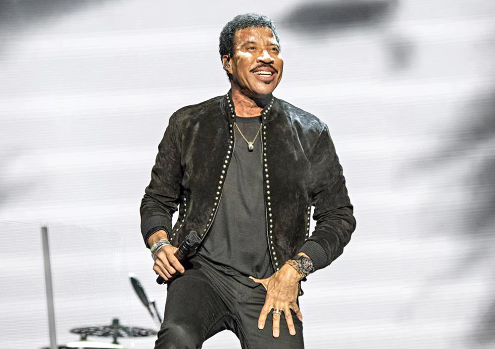 Ca sĩ nhạc pop kỳ cựu Lionel Richie