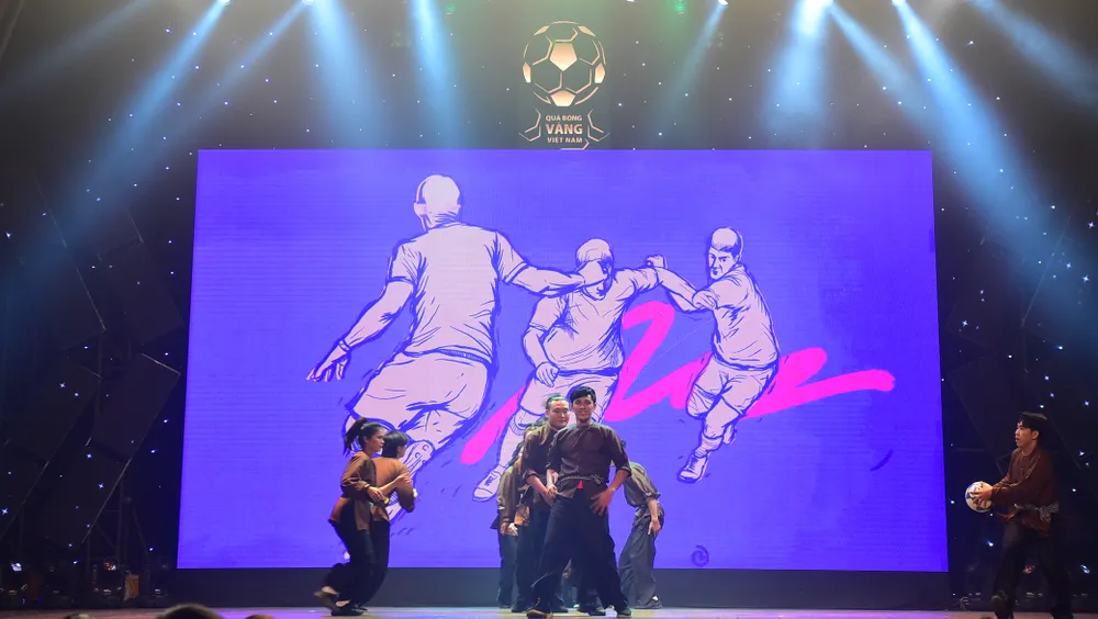 Hoàng Đức, Huỳnh Như và Văn Ý đoạt Quả bóng vàng Việt Nam 2021 ảnh 24