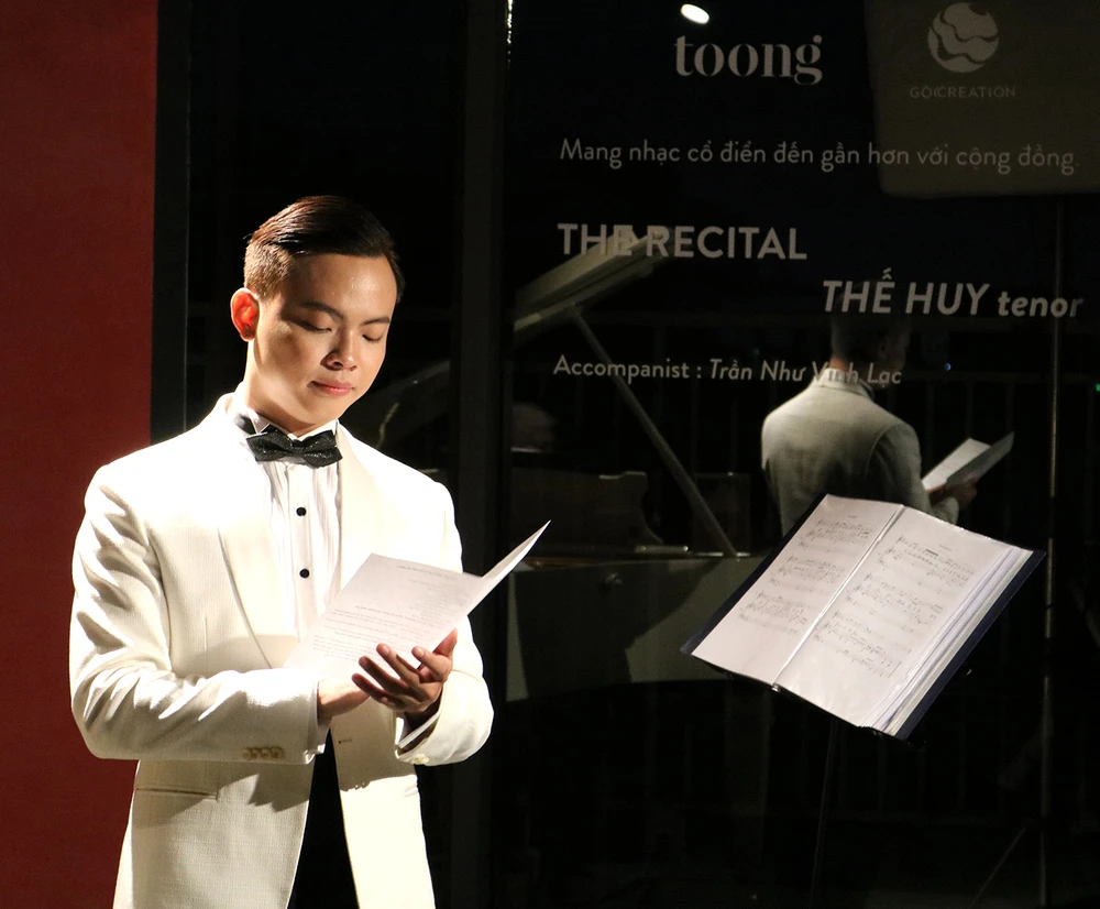 Thế Huy trình diễn trong The Recital: Thế Huy, Tenor