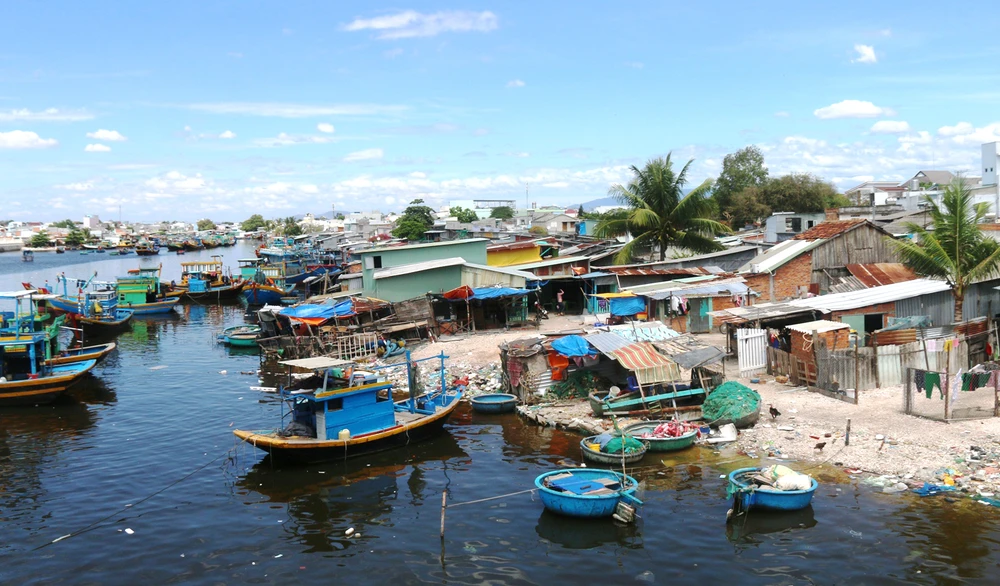 Xóm “nhà chồ” giữa lòng TP Phan Thiết, tỉnh Bình Thuận