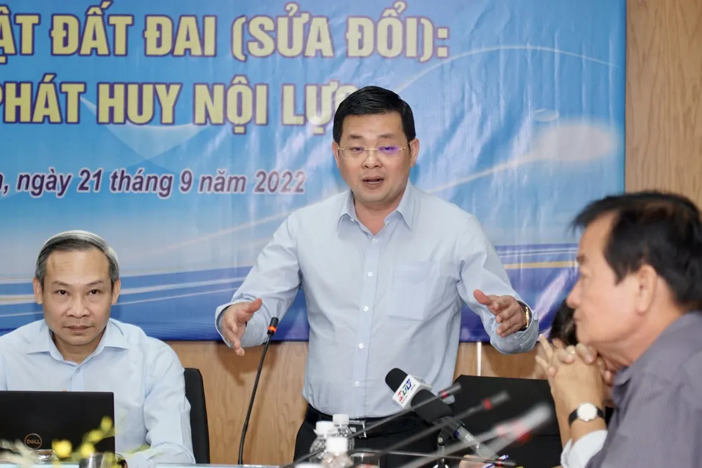 Báo SGGP tổ chức tọa đàm “Góp ý Dự thảo Luật Đất đai (sửa đổi): Gỡ rào cản, phát huy nội lực” ảnh 6