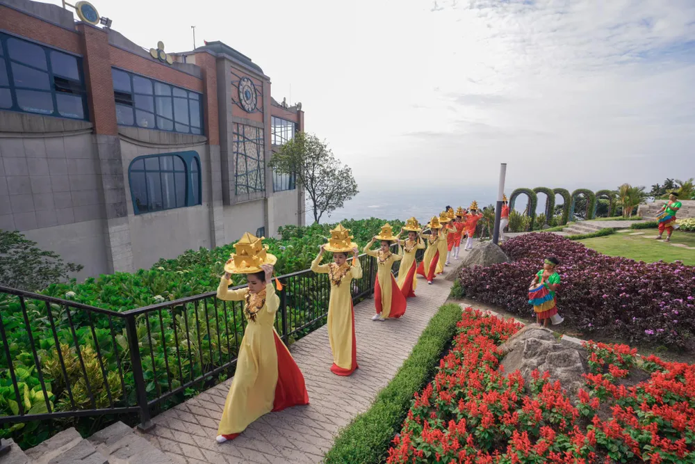 Dịp Tết này, đỉnh thiêng sẽ rộn ràng cùng các hoạt động trong Hội Xuân Núi Bà Dịp Tết này, đỉnh thiêng sẽ rộn ràng cùng các hoạt động trong Hội Xuân Núi Bà