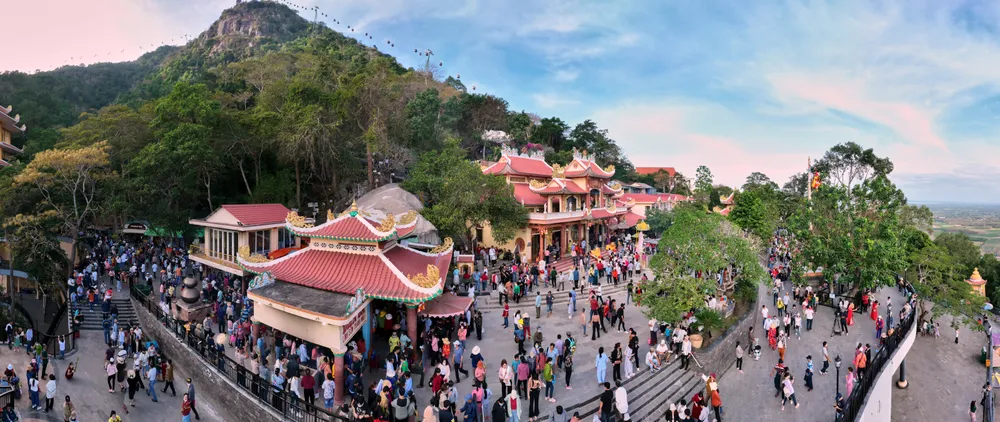 Tây Ninh sở hữu cảnh quan đặc sắc, văn hóa, tín ngưỡng đa dạng Tây Ninh sở hữu cảnh quan đặc sắc, văn hóa, tín ngưỡng đa dạng