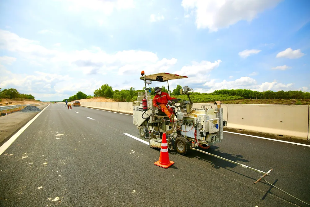 Kẻ vạch sơn phân làn Kẻ vạch sơn phân làn