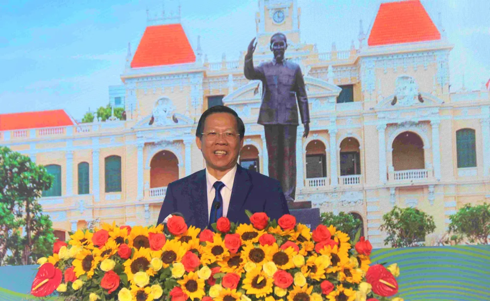 Chủ tịch UBND TPHCM Phan Văn Mãi phát biểu tại hội nghị