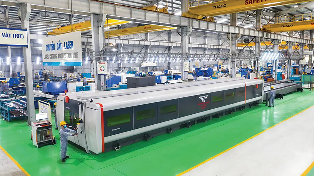 Fiber laser với tốc độ cắt nhanh, có thể gia công phôi dày đến 25mm